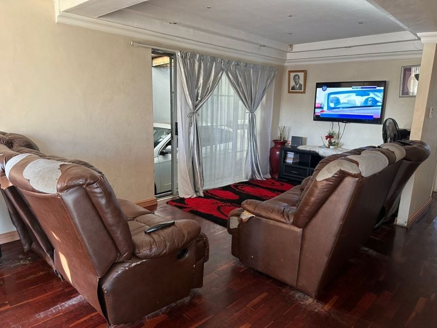 2 Bedroom Property for Sale in Highbury Park Western Cape